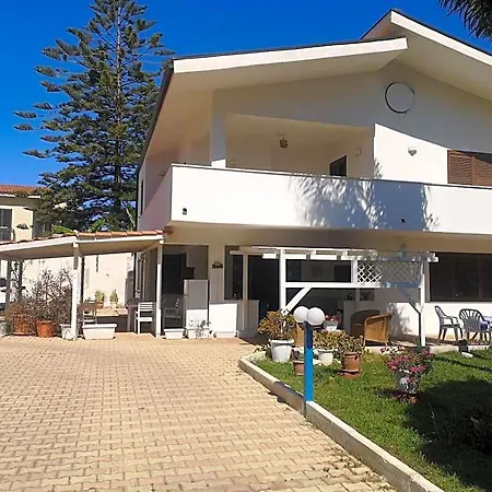 Frühstückspension Azzurro Mare 3*
