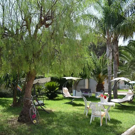 B&B Azzurro Mare 아레넬라